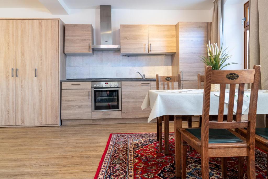 Sperber Bräu - 3-Sterne-Superior Hotel mit Gasthof und eigener Brauerei - kein Ruhetag - Apartamento De Dos Dormitorios