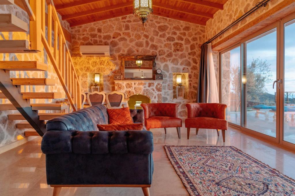 A seating area at Villa Ambar