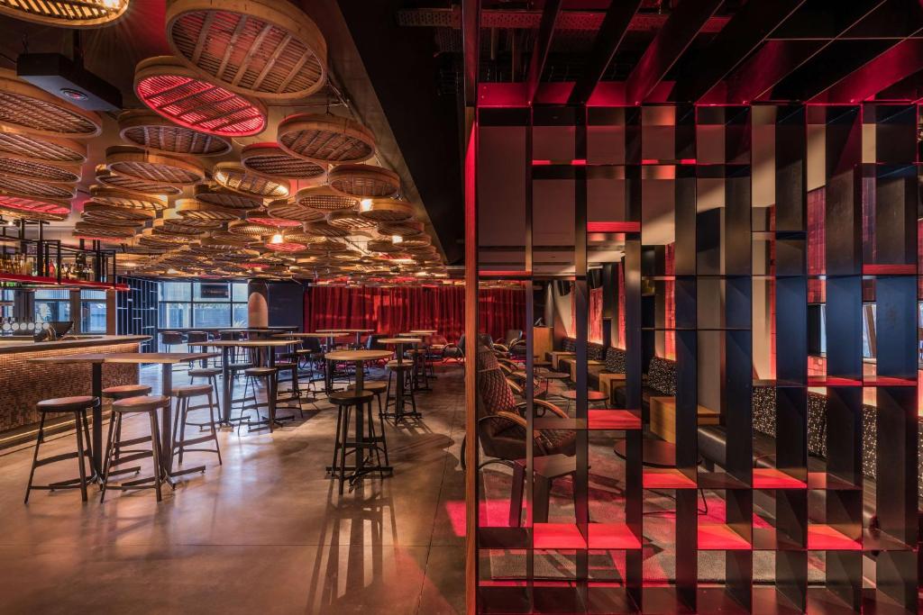 QT Wellington - Resim 14