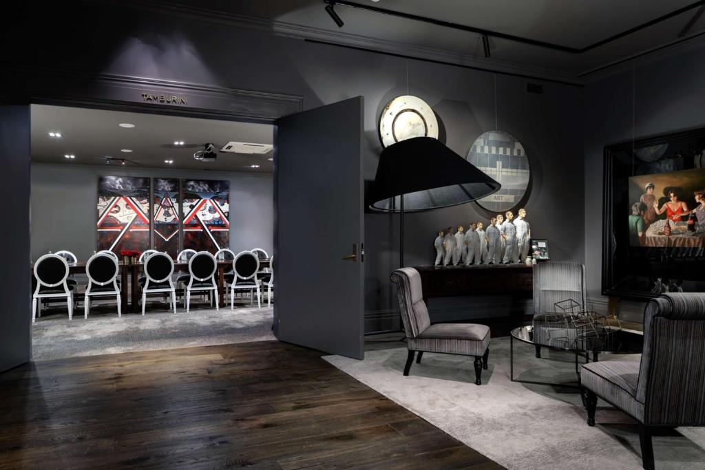 QT Wellington - Resim 16