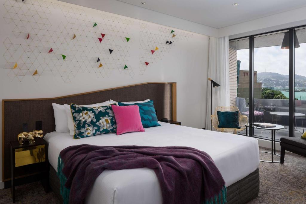 
QT Harbourview Gallery King
