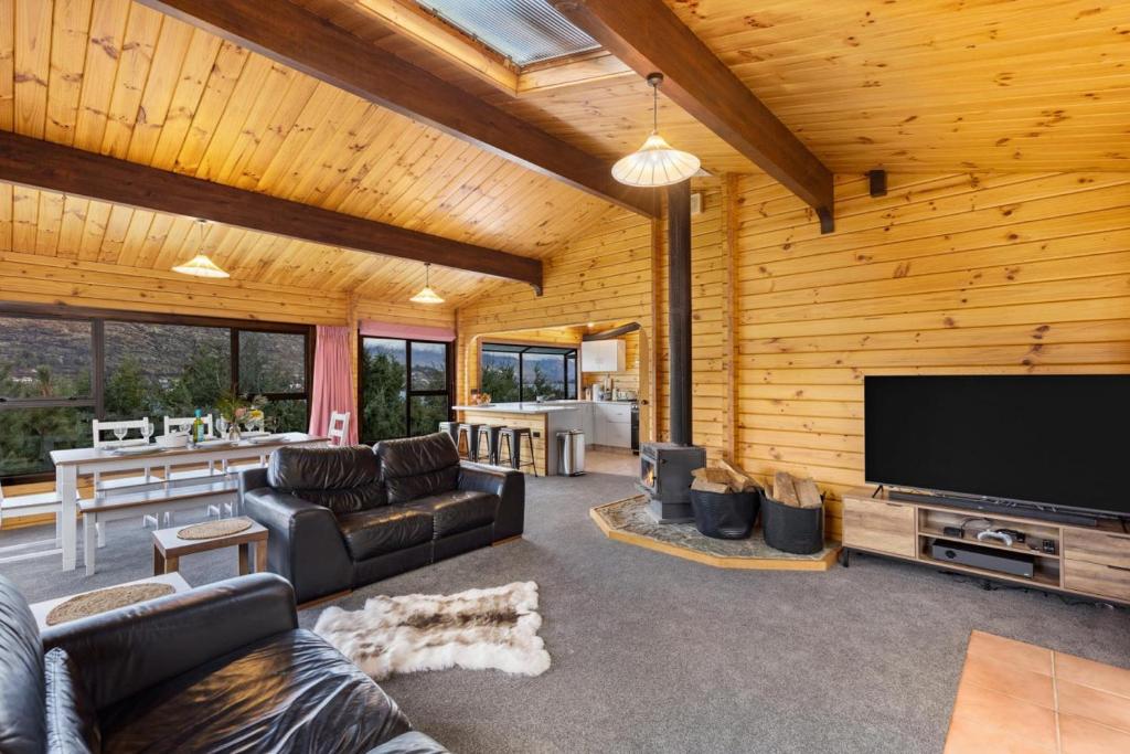 Frankton Arm Cottage Escape, Queenstown, New Zealand