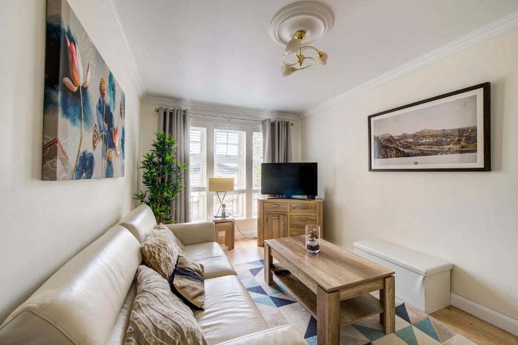 GuestReady - Charming Flat with Free Parking
