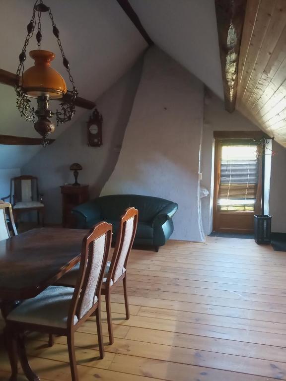 Posezení v ubytování Gite la Longere Morvandelle