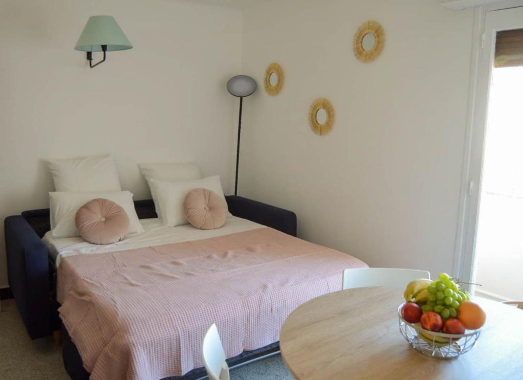 Fotografia z galérie ubytovania Saint-Raphaël : Appartement cosy à 10 minutes de la plage v destinácii Saint-Raphaël