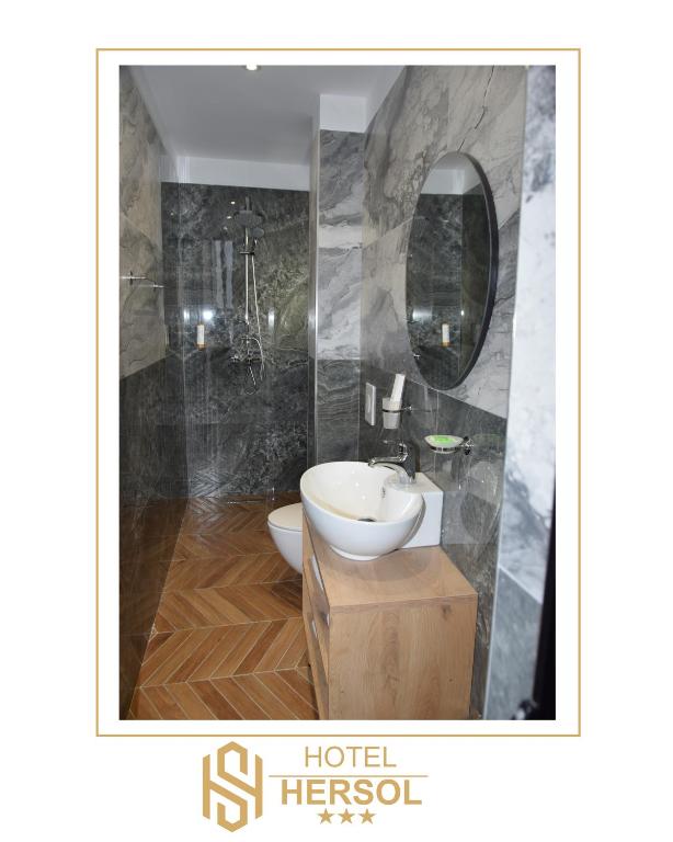 HOTEL HERSOL - Image 8