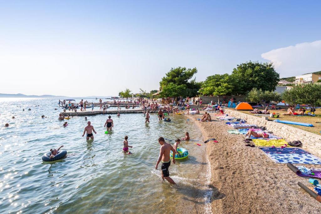 Fotografie z fotogalerie ubytování Apartments by the sea Sveti Petar, Biograd - 15113 v destinaci Sveti Filip i Jakov