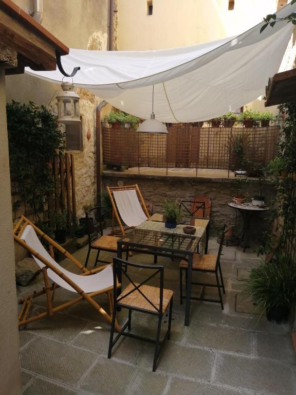A patio or other outdoor area at LA CORTE DEI GELSOMINI