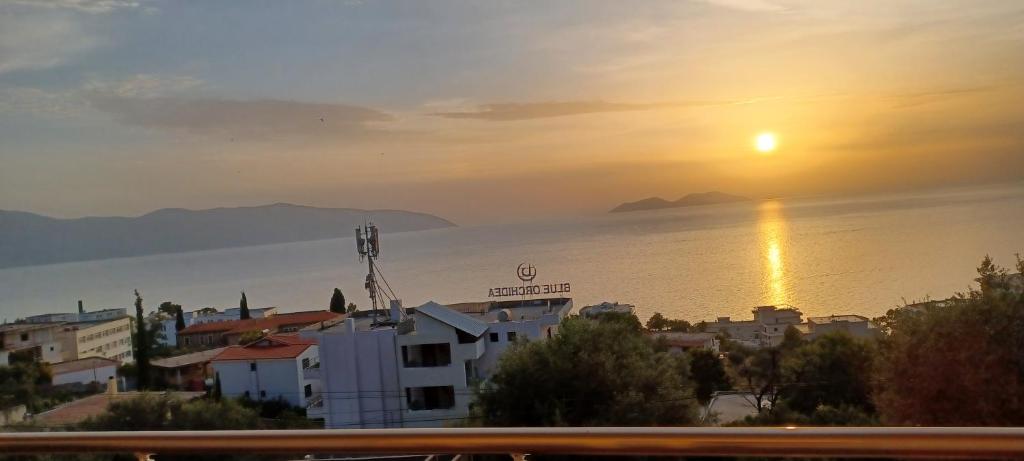 Villa Nuredinaj - Apartamento Con Balcón