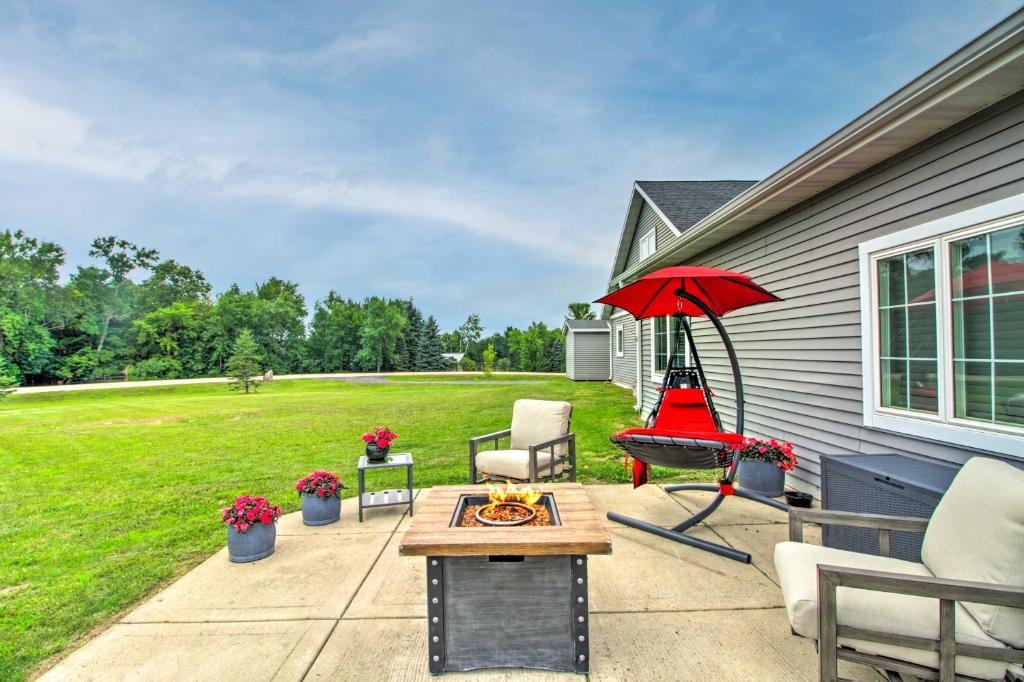 Gallery image of Quiet Retreat with Kayak and Patio, Walk to Lake! in Detroit Lakes