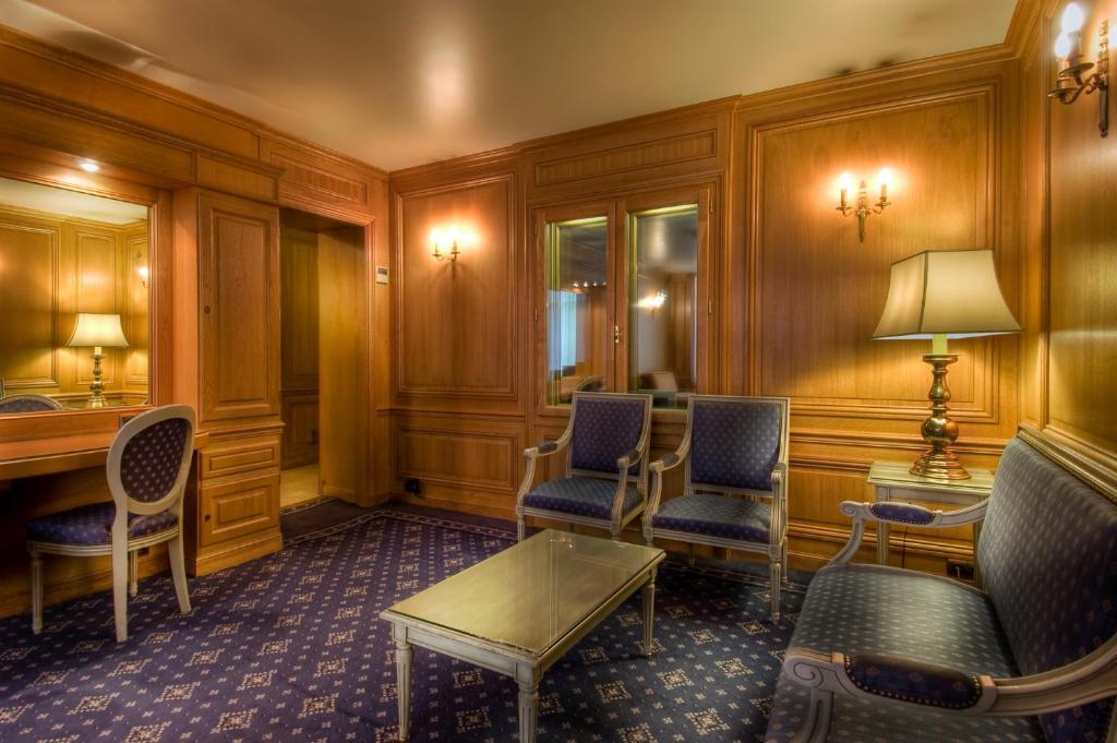 Hôtel Baudelaire Opéra - Resim 45