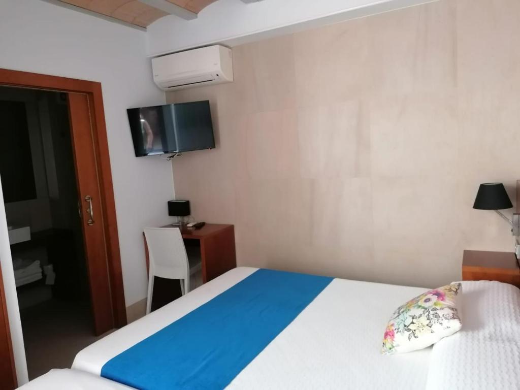 HOTEL ISLA PLANA, Isla de Tabarca – Precios actualizados 2023