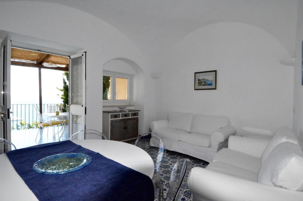 Posedenie v ubytovaní Il Monaco Amalfi Dreams