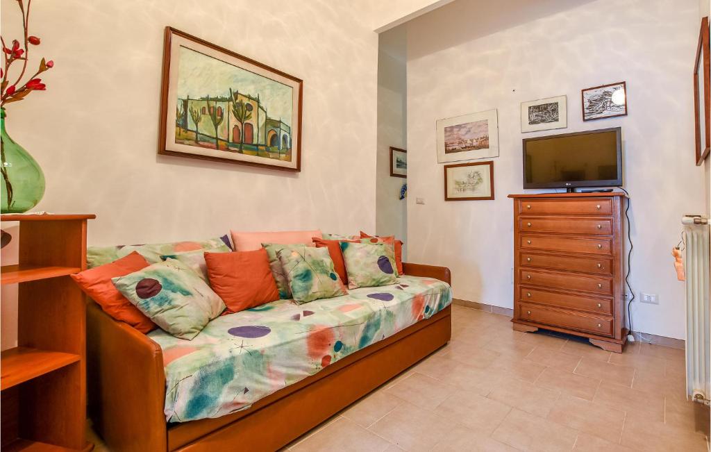 Amazing home in Piedimonte Etneo with WiFi and 1 Bedrooms