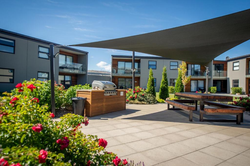 Central Park Apartments - Resim 7