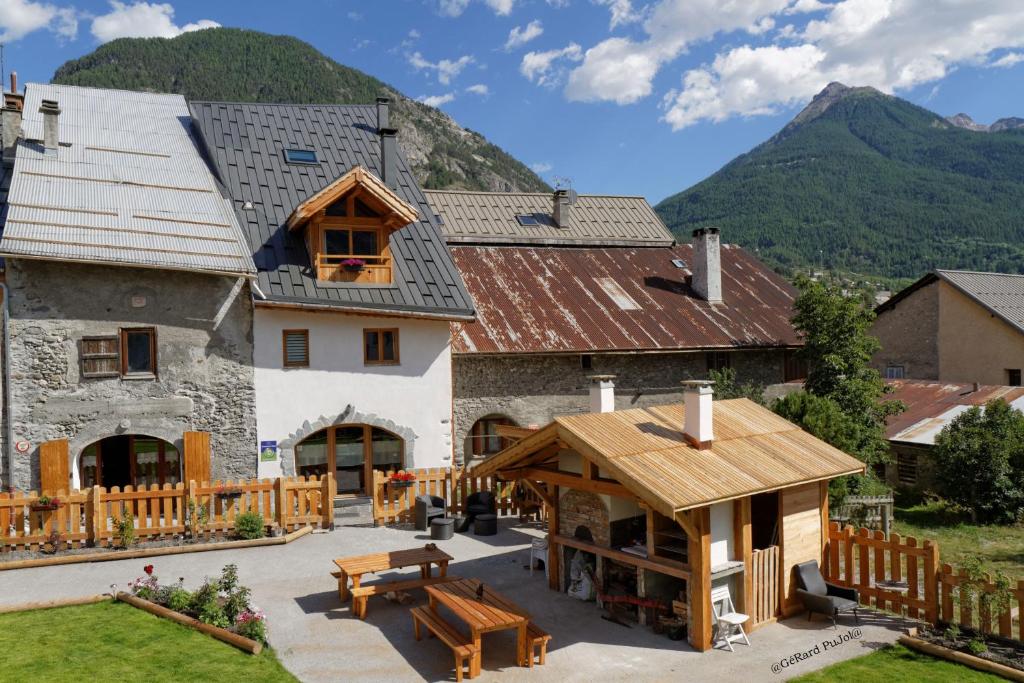 Nespecifikovaný výhled na hory nebo výhled na hory při pohledu z bed and breakfast