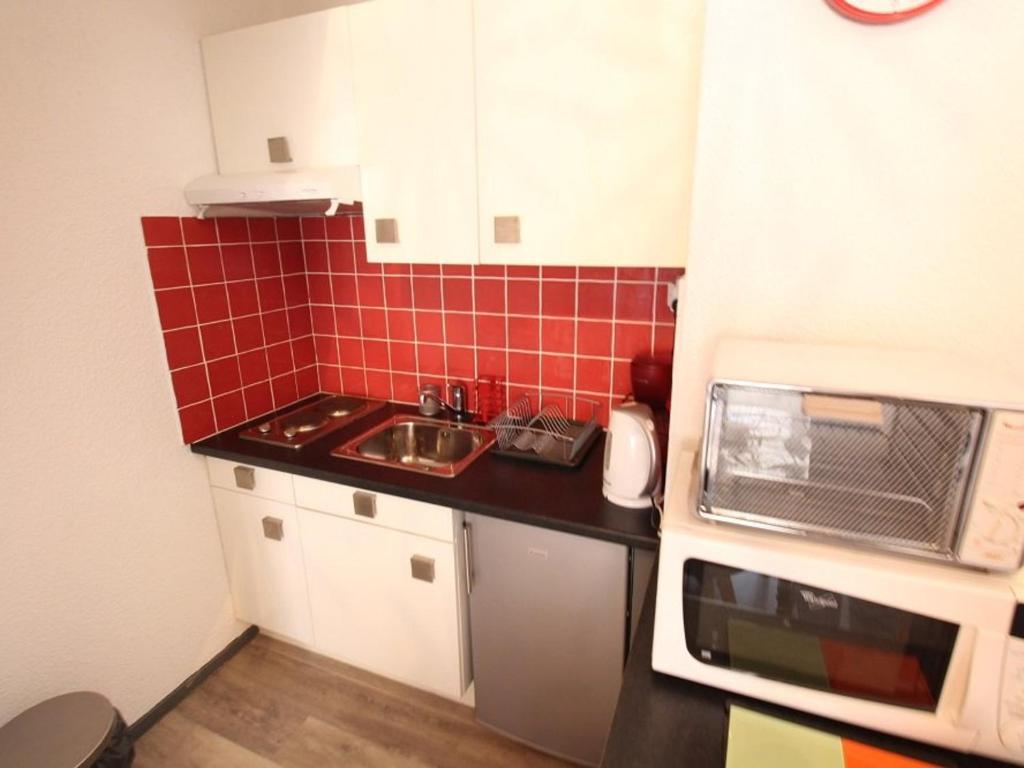 Studio Bagnères-de-Luchon, 1 pièce, 3 personnes - FR-1-313-209