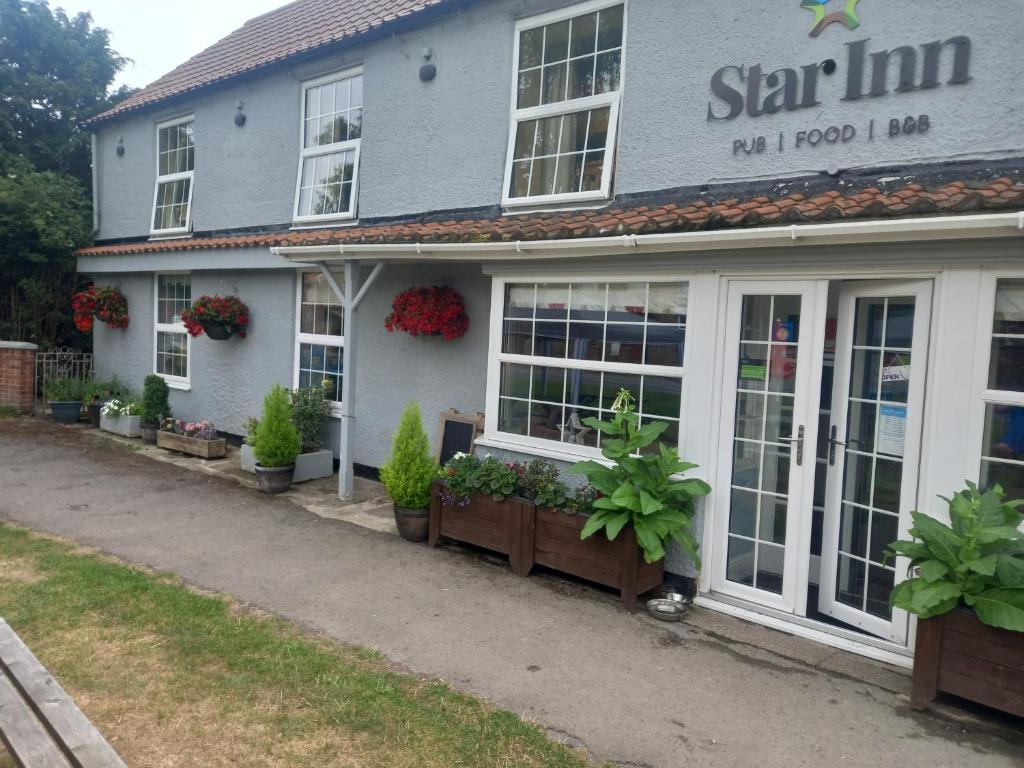 Weaverthorpe – Photos 1