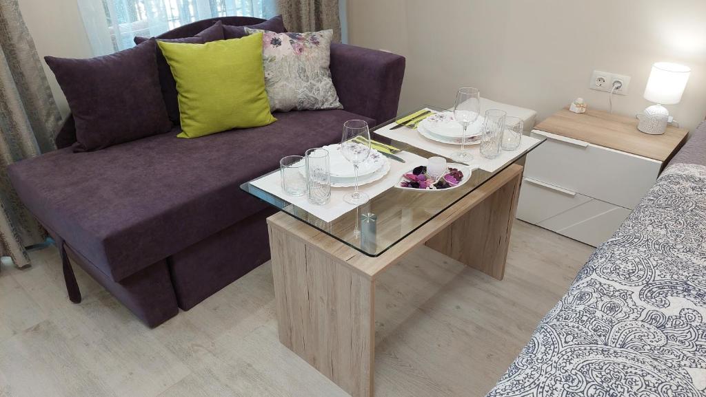A bed or beds in a room at Sunrise City A1, Sarafovo