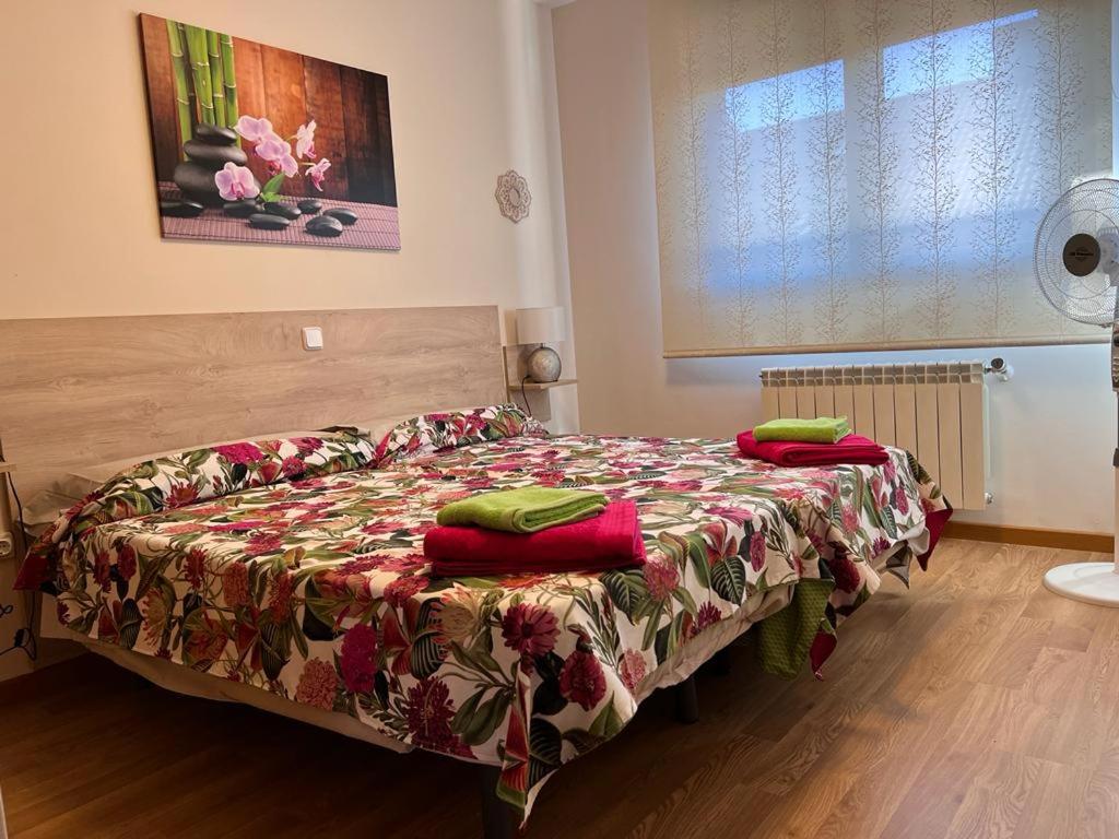 A bed or beds in a room at La Casita del Risco