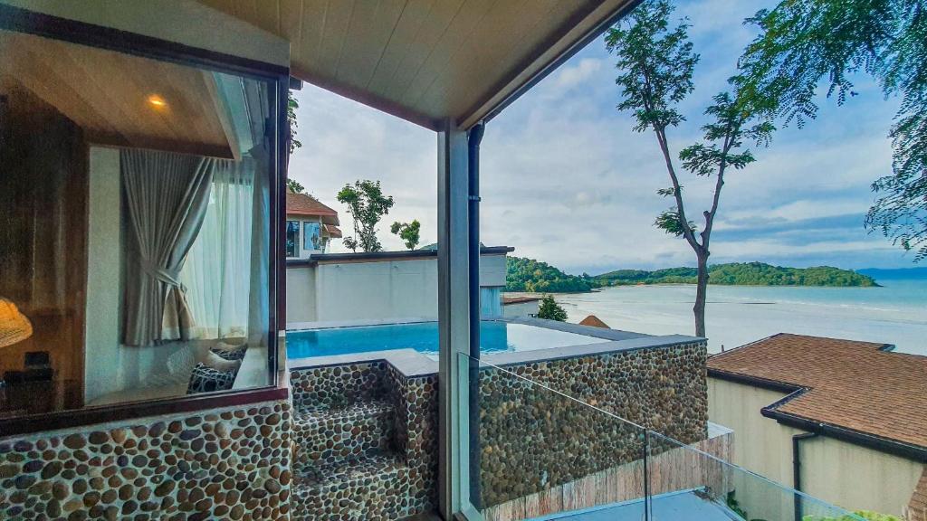 SINAE Phuket Luxury Hotel photo