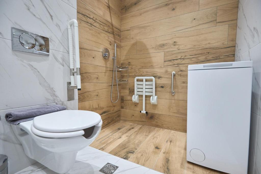 Łazienka w obiekcie Oisymi Luxury Studios