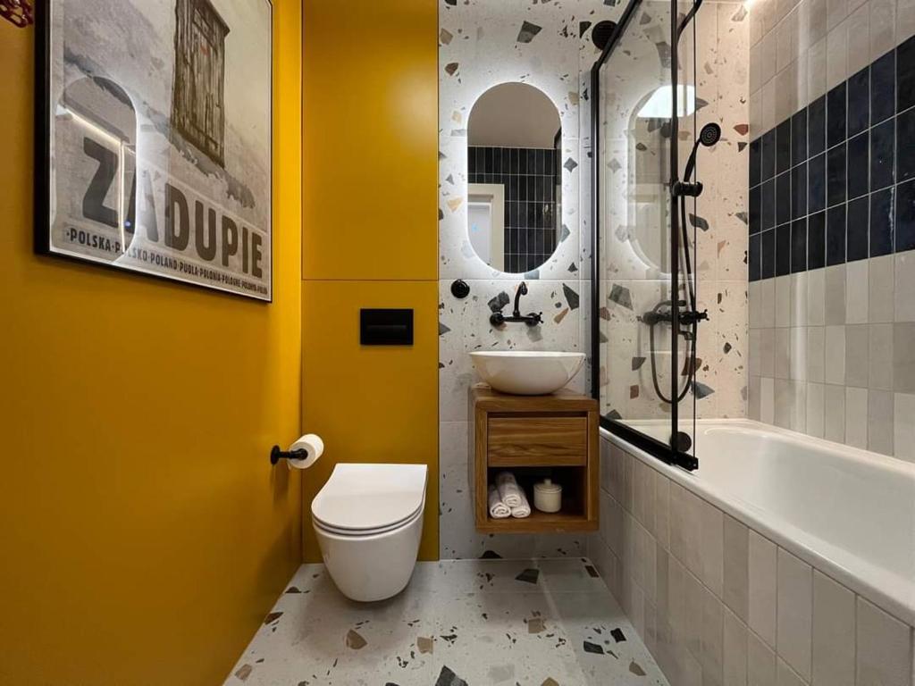 Modern Retro Apart ~ 800m Main Square - 9