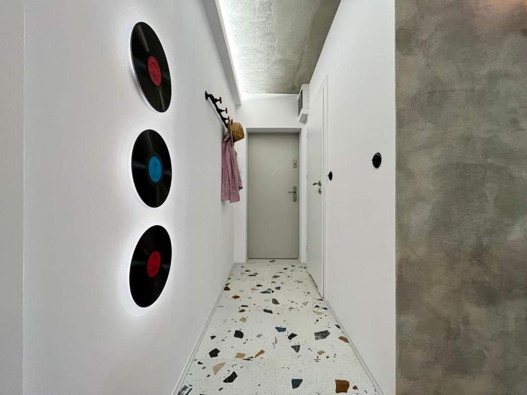 Modern Retro Apart ~ 800m Main Square - 14