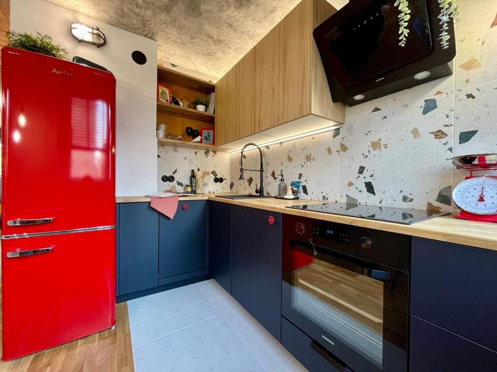 Modern Retro Apart ~ 800m Main Square - 6