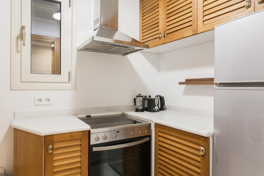 Kuchyň nebo kuchyňský kout v ubytování Neat Kolonaki Apartment, Athens City Centre - NV8