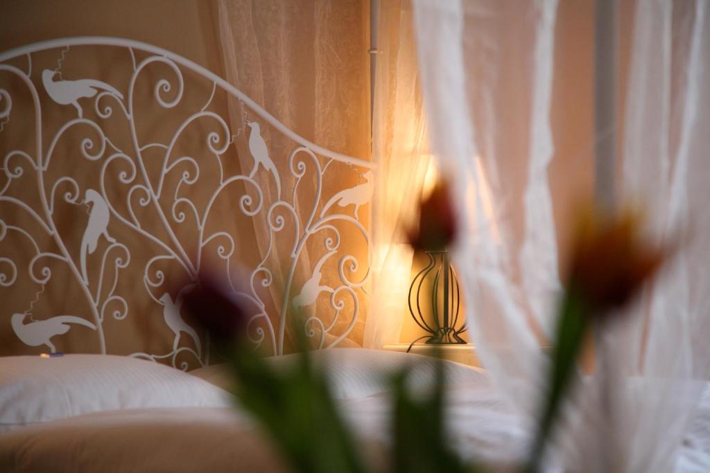 Hotel-Maison Am Olivaer Platz - Resim 20