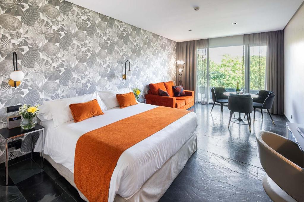 Apartosuites Jardines de Sabatini - Resim 2