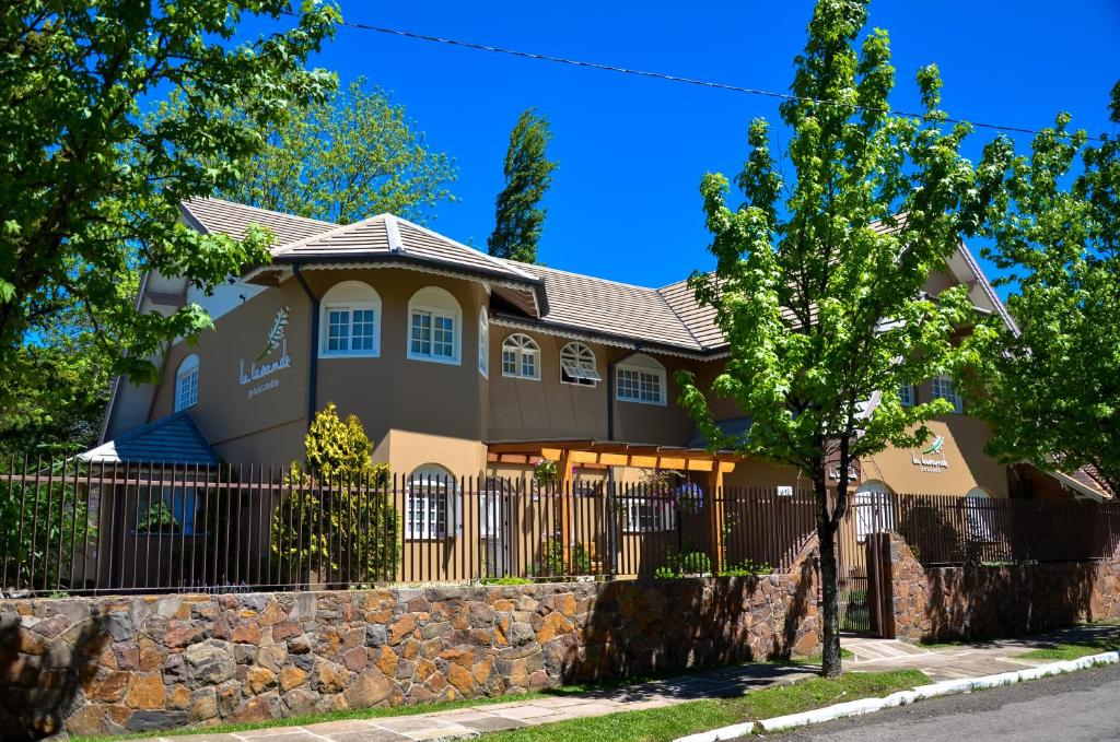 Pousada La Lavande  Pousada La Lavande