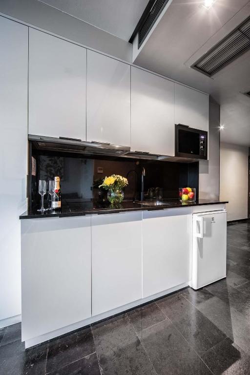 Apartosuites Jardines de Sabatini - Resim 22