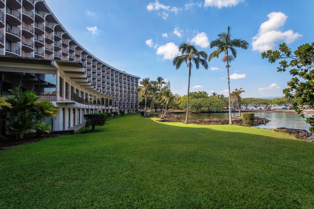 Hilo Oceanfront Hotel, Hilo Hawaiian Hotel