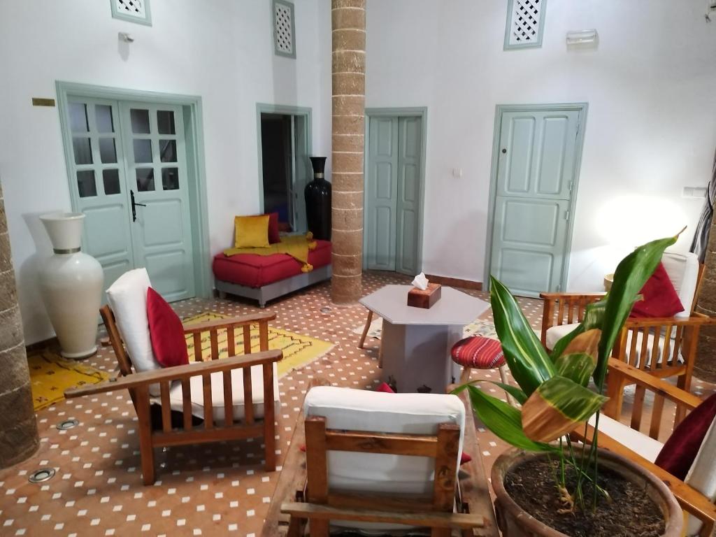 Гостиная зона в RIAD MAROSKO