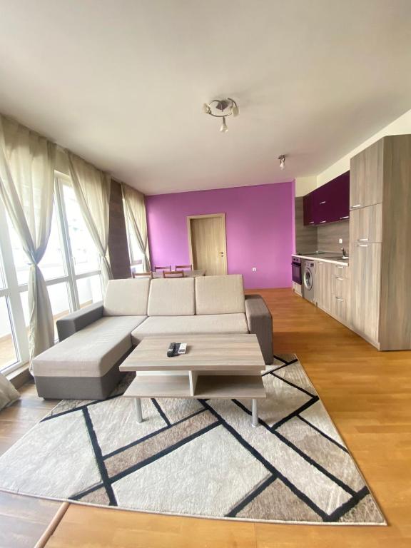 Luxury Apartment - Including underground parking