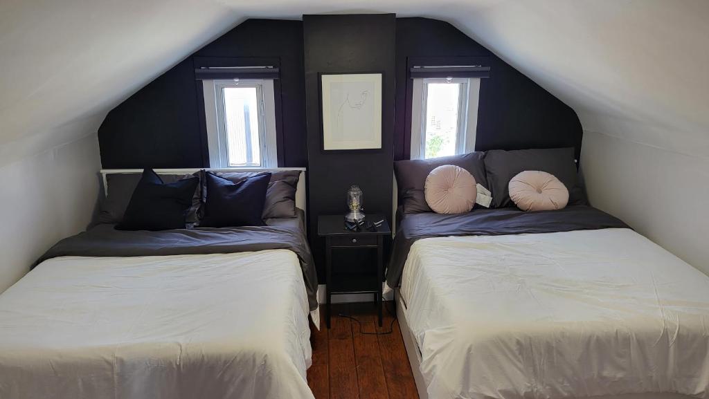 JstLikeHome - Old Ottawa Suite & Guesthouse - Resim 36