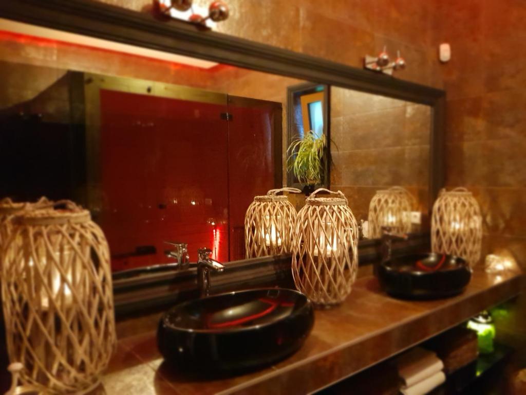 Fotografia z galérie ubytovania Spa Love Home Sauna Jacuzzi ROMANTYCZNY DOM DLA PARY Z PRYWATNYM SPA v destinácii Zielona Góra