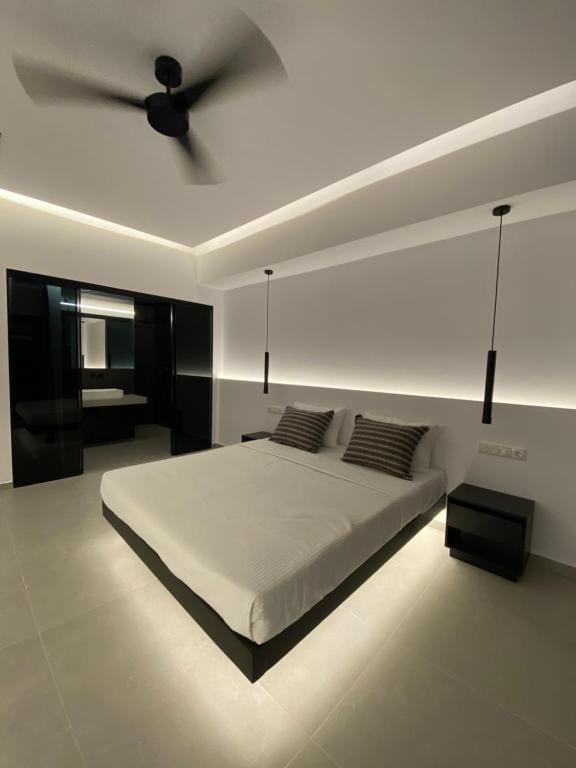 Evenos Suites