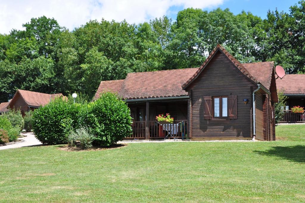 Zahrada ubytování Les Chalets de Thegra proche de Rocamadour et Padirac
