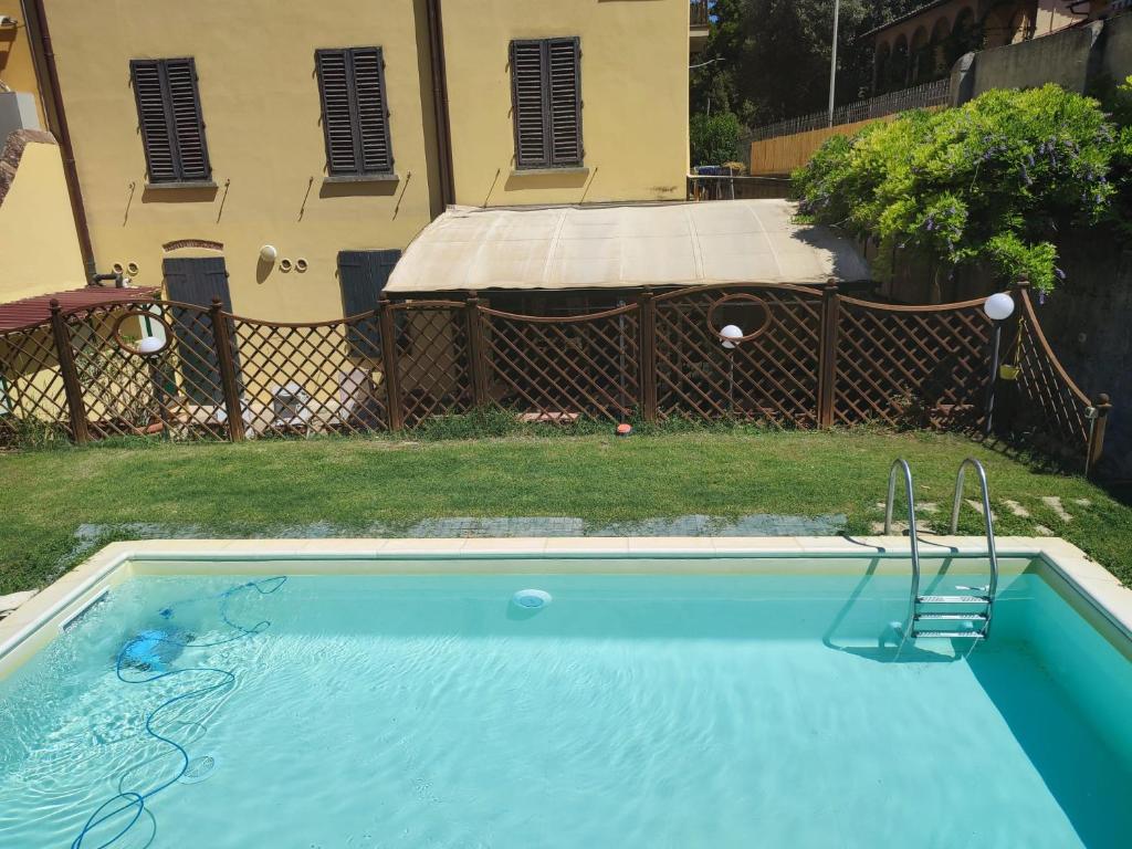 Swimmingpoolen hos eller tæt på Florence Decamerone B&B