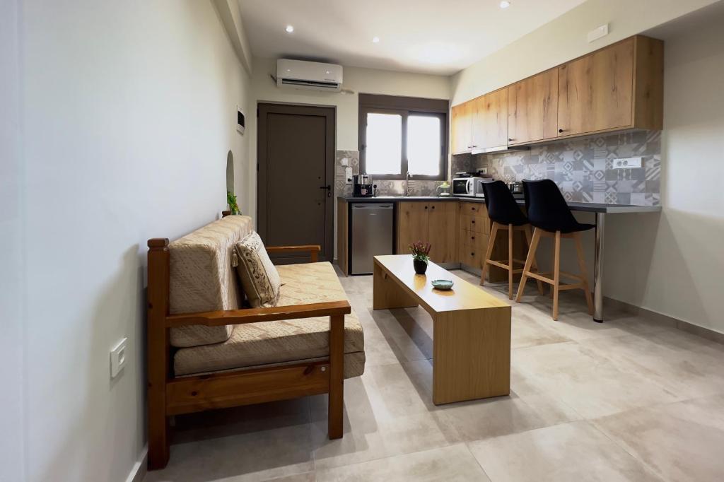 A kitchen or kitchenette at Thea Studio