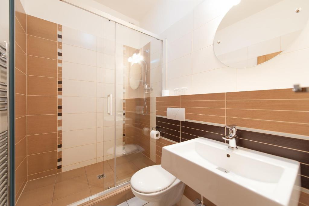 Hotel v Centru - Resim 14