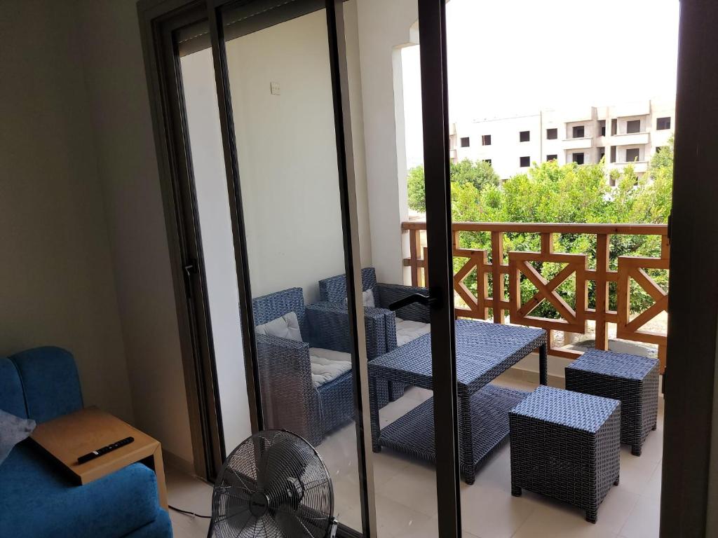 Balkón nebo terasa v ubytování Appartement avec piscine à saidia Climatisation et Wifi