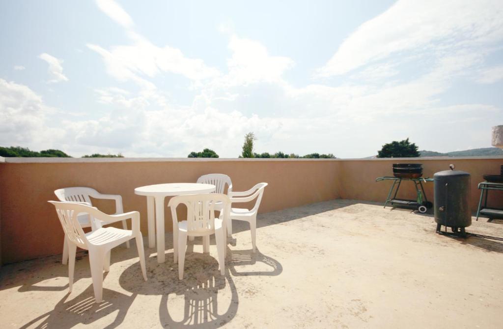 Balkón alebo terasa v ubytovaní Apartment Murter 5122d