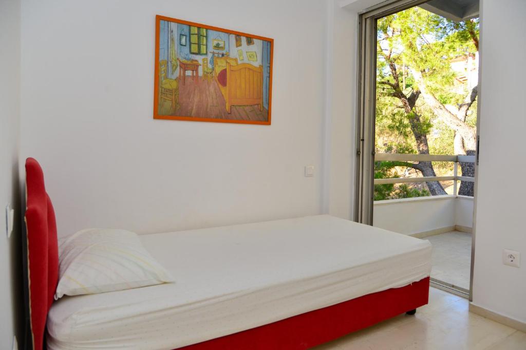 Galeriebild der Unterkunft Anavissos Panoramic sea view apt with shared pool in Anavyssos