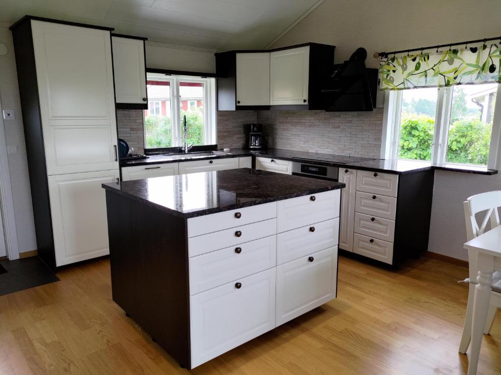 Talluddens Stugby - Huis Met Twee Slaapkamers
