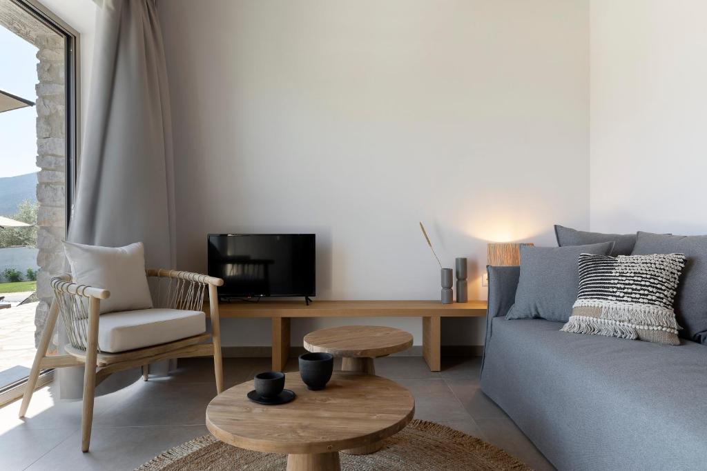 Lichnos Luxury Suites - Deluxe Studio
