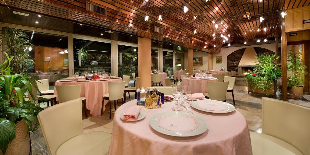 Restaurace v ubytování Hotel Campelli
